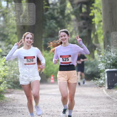 13.04.2025 - Hammer Lauf Jannik Wohlers http://msf.ph/oto/7653389 13.04.2025 10:40:18 Laufen 15, 526, 525 meine-sportfotos.de