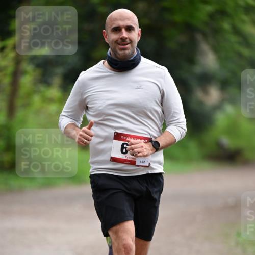13.04.2025 - Hammer Lauf Dr. Thomas Lammeyer http://msf.ph/oto/7653550 13.04.2025 10:32:30 Laufen 15, 6, 122 meine-sportfotos.de