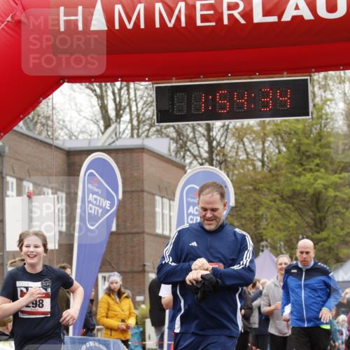 13.04.2025 - Hammer Lauf A. Gomolzig http://msf.ph/oto/7653585 13.04.2025 12:54:32 Ziel 200, 201, 297, 298, 341, 342, 689, 1237, 1559, 1582 meine-sportfotos.de