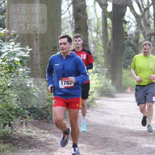 13.04.2025 - Hammer Lauf Jannik Wohlers http://msf.ph/oto/7653747 13.04.2025 10:38:33 Laufen 15, 1782, 13, 18, 3, 1664 meine-sportfotos.de