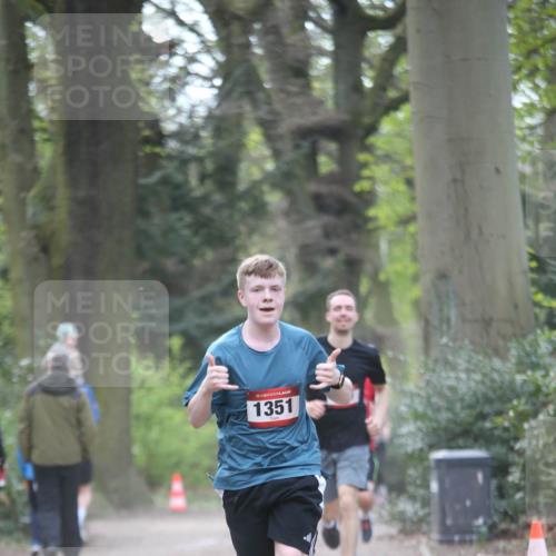 13.04.2025 - Hammer Lauf Jannik Wohlers http://msf.ph/oto/7653916 13.04.2025 10:37:45 Laufen 15, 1351 meine-sportfotos.de
