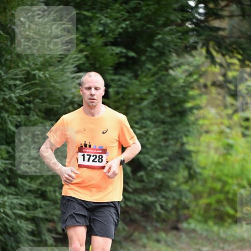 13.04.2025 - Hammer Lauf Dr. Thomas Lammeyer http://msf.ph/oto/7654205 13.04.2025 10:33:51 Laufen 25, 15, 1728 meine-sportfotos.de