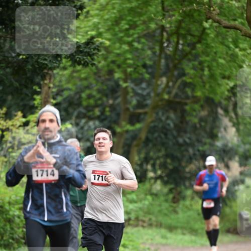 13.04.2025 - Hammer Lauf Dr. Thomas Lammeyer http://msf.ph/oto/7654212 13.04.2025 10:33:51 Laufen 1714, 1710 meine-sportfotos.de