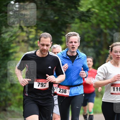 13.04.2025 - Hammer Lauf Dr. Thomas Lammeyer http://msf.ph/oto/7654480 13.04.2025 10:34:45 Laufen 15, 792, 7238, 15, 110 meine-sportfotos.de