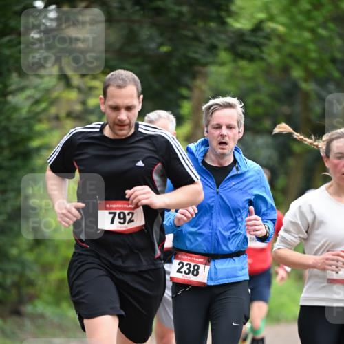 13.04.2025 - Hammer Lauf Dr. Thomas Lammeyer http://msf.ph/oto/7654482 13.04.2025 10:34:45 Laufen 15, 792, 15, 238 meine-sportfotos.de