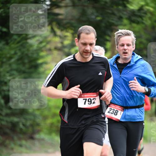 13.04.2025 - Hammer Lauf Dr. Thomas Lammeyer http://msf.ph/oto/7654486 13.04.2025 10:34:45 Laufen 792, 15, 238 meine-sportfotos.de