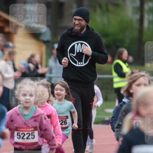 13.04.2025 - Hammer Lauf A. Gomolzig http://msf.ph/oto/7654837 13.04.2025 09:02:37 Ziel  meine-sportfotos.de