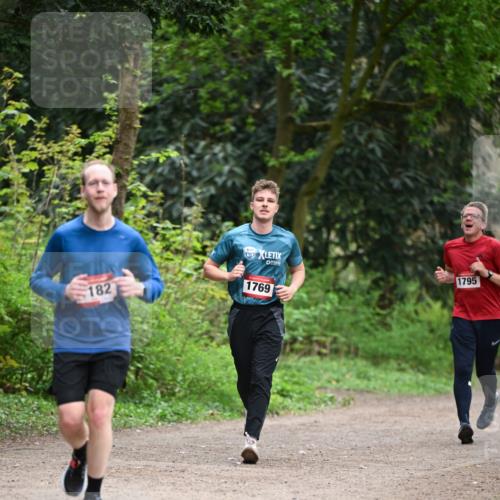 13.04.2025 - Hammer Lauf Dr. Thomas Lammeyer http://msf.ph/oto/7654892 13.04.2025 10:35:33 Laufen 182, 1795, 1769 meine-sportfotos.de