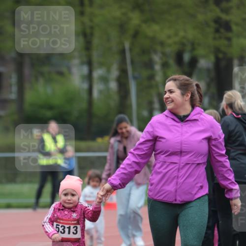 13.04.2025 - Hammer Lauf A. Gomolzig http://msf.ph/oto/7654981 13.04.2025 09:04:24 Ziel  meine-sportfotos.de