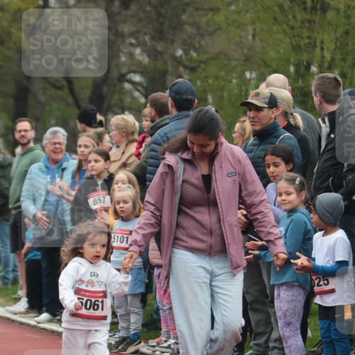 13.04.2025 - Hammer Lauf A. Gomolzig http://msf.ph/oto/7654994 13.04.2025 09:04:34 Ziel  meine-sportfotos.de