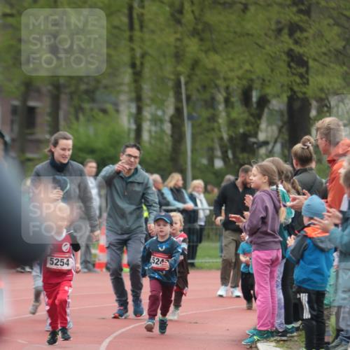 13.04.2025 - Hammer Lauf A. Gomolzig http://msf.ph/oto/7655199 13.04.2025 09:11:11 Ziel  meine-sportfotos.de