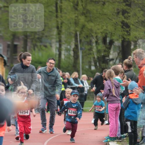 13.04.2025 - Hammer Lauf A. Gomolzig http://msf.ph/oto/7655202 13.04.2025 09:11:11 Ziel  meine-sportfotos.de