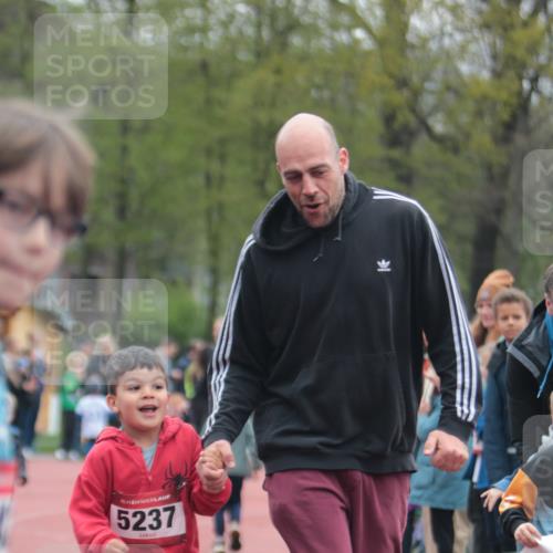 13.04.2025 - Hammer Lauf A. Gomolzig http://msf.ph/oto/7655272 13.04.2025 09:11:57 Ziel  meine-sportfotos.de