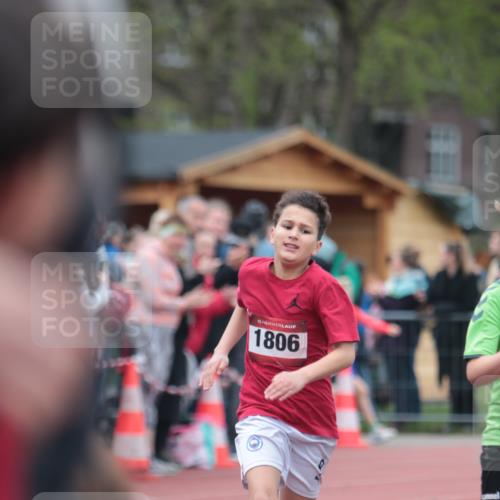 13.04.2025 - Hammer Lauf A. Gomolzig http://msf.ph/oto/7655352 13.04.2025 09:22:17 Ziel 458, 610, 1073, 1221, 1293, 1806 meine-sportfotos.de