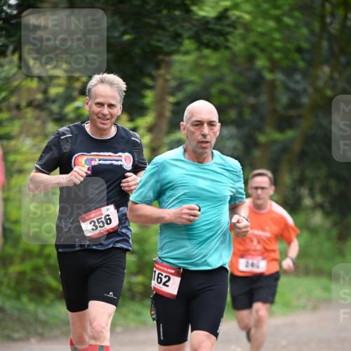 13.04.2025 - Hammer Lauf Dr. Thomas Lammeyer http://msf.ph/oto/7655363 13.04.2025 10:36:39 Laufen 15, 356, 81, 162, 240 meine-sportfotos.de
