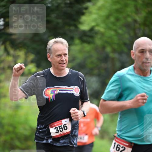 13.04.2025 - Hammer Lauf Dr. Thomas Lammeyer http://msf.ph/oto/7655379 13.04.2025 10:36:41 Laufen 97, 15, 81, 356, 162 meine-sportfotos.de