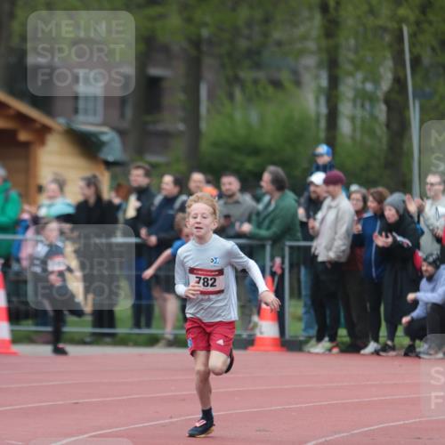 13.04.2025 - Hammer Lauf A. Gomolzig http://msf.ph/oto/7655380 13.04.2025 09:22:26 Ziel 782, 822, 1915 meine-sportfotos.de