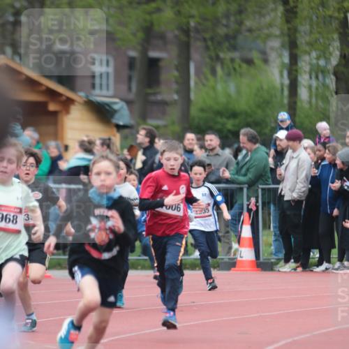 13.04.2025 - Hammer Lauf A. Gomolzig http://msf.ph/oto/7655461 13.04.2025 09:22:49 Ziel 535, 672, 883, 909, 931, 968, 1034, 1038, 1050, 1102, 1235, 1259, 1306, 1417, 1726, 1790, 1833 meine-sportfotos.de