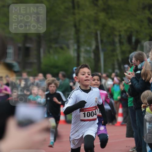 13.04.2025 - Hammer Lauf A. Gomolzig http://msf.ph/oto/7655510 13.04.2025 09:23:06 Ziel 755, 891, 910, 1072, 1133, 1422, 1530, 1532, 1729, 1764, 1770, 1922 meine-sportfotos.de