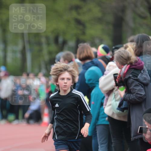 13.04.2025 - Hammer Lauf A. Gomolzig http://msf.ph/oto/7655520 13.04.2025 09:23:08 Ziel 424, 755, 790, 891, 1072, 1133, 1160, 1418, 1422, 1530, 1532, 1729, 1764, 1770, 1922 meine-sportfotos.de