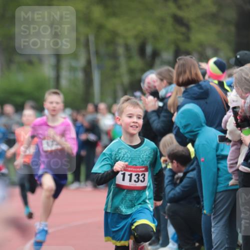 13.04.2025 - Hammer Lauf A. Gomolzig http://msf.ph/oto/7655525 13.04.2025 09:23:10 Ziel 424, 755, 790, 891, 1072, 1133, 1160, 1277, 1418, 1422, 1492, 1530, 1532, 1729, 1764, 1770, 1916, 1922 meine-sportfotos.de
