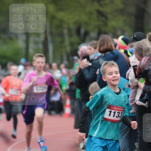 13.04.2025 - Hammer Lauf A. Gomolzig http://msf.ph/oto/7655527 13.04.2025 09:23:11 Ziel 424, 790, 891, 1072, 1133, 1160, 1277, 1418, 1422, 1457, 1492, 1530, 1532, 1709, 1729, 1764, 1770, 1916, 1922 meine-sportfotos.de