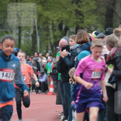 13.04.2025 - Hammer Lauf A. Gomolzig http://msf.ph/oto/7655531 13.04.2025 09:23:11 Ziel 424, 790, 891, 1072, 1133, 1160, 1277, 1418, 1422, 1457, 1492, 1530, 1532, 1709, 1729, 1764, 1770, 1916, 1922 meine-sportfotos.de