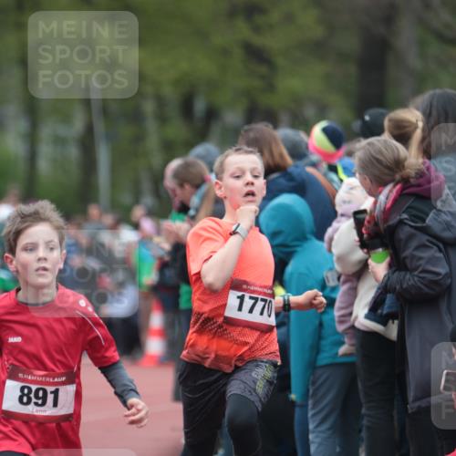 13.04.2025 - Hammer Lauf A. Gomolzig http://msf.ph/oto/7655535 13.04.2025 09:23:13 Ziel 424, 508, 779, 790, 891, 1072, 1160, 1277, 1418, 1457, 1492, 1529, 1530, 1532, 1709, 1764, 1770, 1916, 1922 meine-sportfotos.de