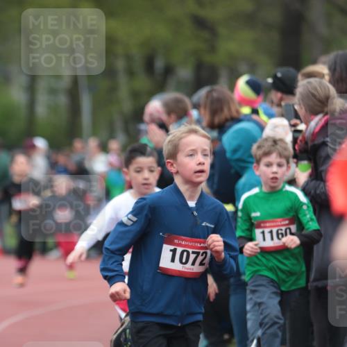 13.04.2025 - Hammer Lauf A. Gomolzig http://msf.ph/oto/7655539 13.04.2025 09:23:16 Ziel 424, 508, 594, 779, 790, 1056, 1072, 1160, 1277, 1418, 1457, 1492, 1529, 1532, 1709, 1764, 1916 meine-sportfotos.de