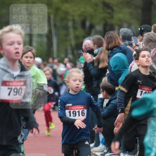 13.04.2025 - Hammer Lauf A. Gomolzig http://msf.ph/oto/7655549 13.04.2025 09:23:19 Ziel 508, 594, 700, 779, 861, 925, 932, 1056, 1277, 1294, 1457, 1492, 1529, 1709, 1916 meine-sportfotos.de