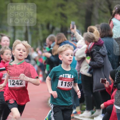 13.04.2025 - Hammer Lauf A. Gomolzig http://msf.ph/oto/7655599 13.04.2025 09:23:41 Ziel 531, 541, 629, 890, 952, 985, 1159, 1242, 1332, 1358, 1420, 1435, 1439, 1520, 1533, 1620, 1622, 1625, 1756, 1771, 1909 meine-sportfotos.de