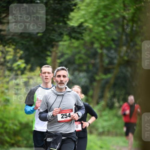 13.04.2025 - Hammer Lauf Dr. Thomas Lammeyer http://msf.ph/oto/7655609 13.04.2025 10:37:04 Laufen 15, 254 meine-sportfotos.de
