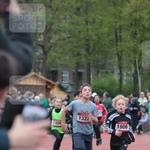 13.04.2025 - Hammer Lauf A. Gomolzig http://msf.ph/oto/7655631 13.04.2025 09:23:51 Ziel 944, 988, 1129, 1211, 1309, 1322, 1478, 1488, 1906 meine-sportfotos.de