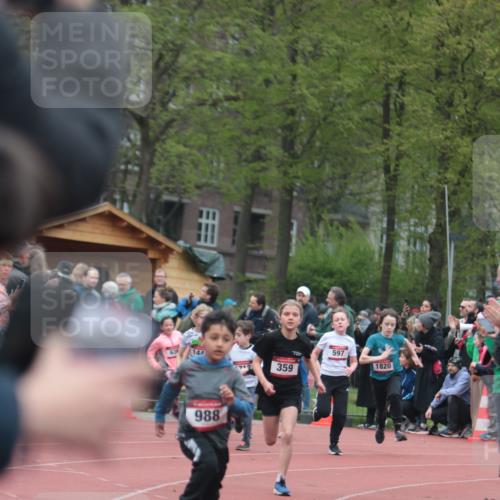 13.04.2025 - Hammer Lauf A. Gomolzig http://msf.ph/oto/7655650 13.04.2025 09:23:59 Ziel 359, 597, 636, 774, 888, 988, 1129, 1291, 1370, 1407, 1441, 1480, 1512, 1523, 1712, 1820, 1856 meine-sportfotos.de
