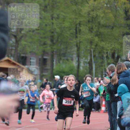 13.04.2025 - Hammer Lauf A. Gomolzig http://msf.ph/oto/7655654 13.04.2025 09:24:01 Ziel 359, 597, 636, 774, 888, 988, 1291, 1370, 1407, 1441, 1480, 1512, 1523, 1712, 1820, 1823, 1856 meine-sportfotos.de