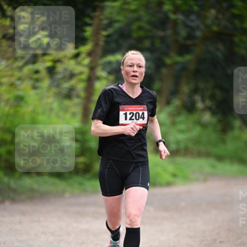 13.04.2025 - Hammer Lauf Dr. Thomas Lammeyer http://msf.ph/oto/7655700 13.04.2025 10:37:19 Laufen 15, 1204 meine-sportfotos.de