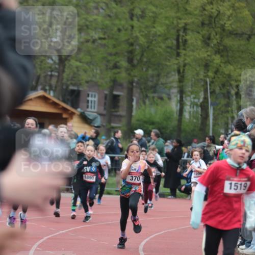 13.04.2025 - Hammer Lauf A. Gomolzig http://msf.ph/oto/7655710 13.04.2025 09:24:16 Ziel 363, 370, 373, 734, 780, 786, 787, 799, 847, 849, 870, 907, 913, 1037, 1128, 1170, 1209, 1356, 1436, 1450, 1479, 1507, 1509, 1519, 1539, 1779, 1890 meine-sportfotos.de