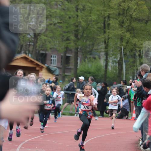 13.04.2025 - Hammer Lauf A. Gomolzig http://msf.ph/oto/7655711 13.04.2025 09:24:16 Ziel 363, 370, 373, 734, 780, 786, 787, 799, 847, 849, 870, 907, 913, 1037, 1128, 1170, 1209, 1356, 1436, 1450, 1479, 1507, 1509, 1519, 1539, 1779, 1890 meine-sportfotos.de