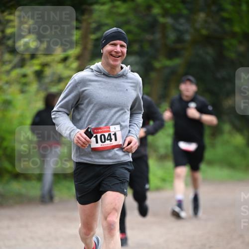 13.04.2025 - Hammer Lauf Dr. Thomas Lammeyer http://msf.ph/oto/7655734 13.04.2025 10:37:26 Laufen 15, 3, 1041 meine-sportfotos.de