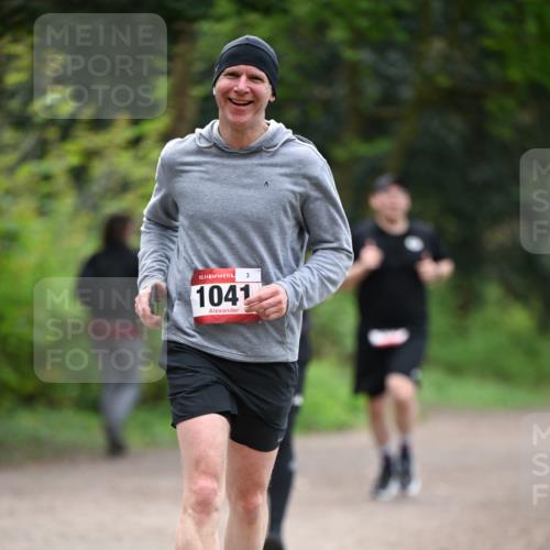 13.04.2025 - Hammer Lauf Dr. Thomas Lammeyer http://msf.ph/oto/7655738 13.04.2025 10:37:26 Laufen 15, 3, 1041 meine-sportfotos.de