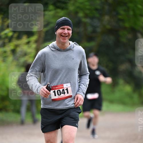 13.04.2025 - Hammer Lauf Dr. Thomas Lammeyer http://msf.ph/oto/7655742 13.04.2025 10:37:26 Laufen 15, 3, 1041 meine-sportfotos.de
