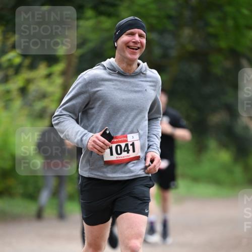 13.04.2025 - Hammer Lauf Dr. Thomas Lammeyer http://msf.ph/oto/7655744 13.04.2025 10:37:26 Laufen 3, 1041 meine-sportfotos.de