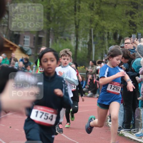 13.04.2025 - Hammer Lauf A. Gomolzig http://msf.ph/oto/7655792 13.04.2025 09:24:49 Ziel 403, 612, 814, 845, 918, 1026, 1052, 1062, 1169, 1186, 1292, 1311, 1367, 1406, 1446, 1449, 1475, 1477, 1484, 1490, 1506, 1513, 1516, 1524, 1525, 1526, 1527, 1549, 1721, 1754, 1773, 1821 meine-sportfotos.de