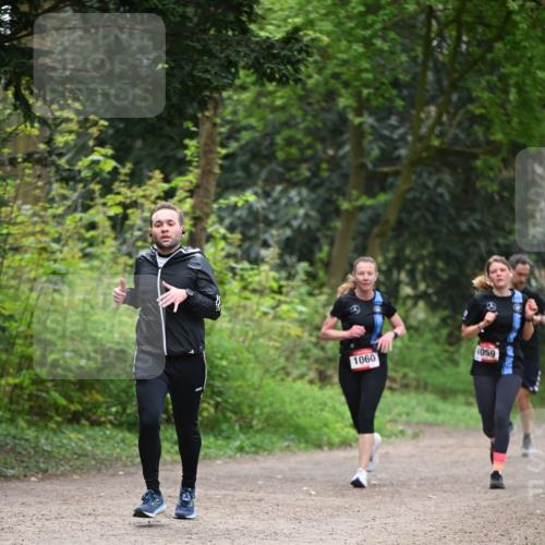 13.04.2025 - Hammer Lauf Dr. Thomas Lammeyer http://msf.ph/oto/7655839 13.04.2025 10:37:43 Laufen 1060, 1059 meine-sportfotos.de