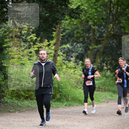 13.04.2025 - Hammer Lauf Dr. Thomas Lammeyer http://msf.ph/oto/7655843 13.04.2025 10:37:44 Laufen 1060, 059 meine-sportfotos.de