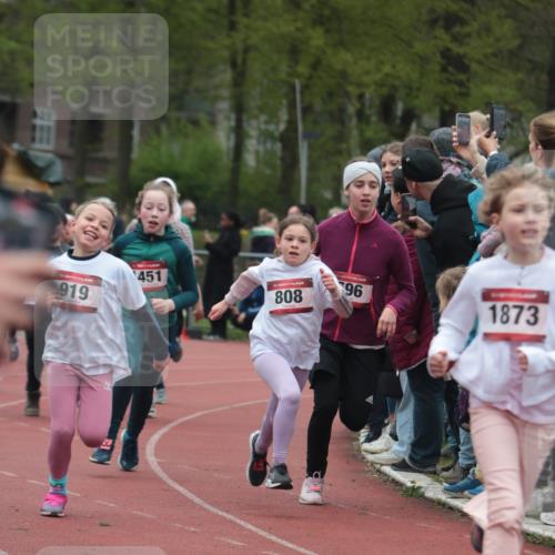 13.04.2025 - Hammer Lauf A. Gomolzig http://msf.ph/oto/7655845 13.04.2025 09:25:14 Ziel 696, 716, 808, 857, 878, 886, 919, 939, 1230, 1241, 1350, 1404, 1429, 1444, 1451, 1462, 1518, 1624, 1626, 1873, 1882, 1885 meine-sportfotos.de