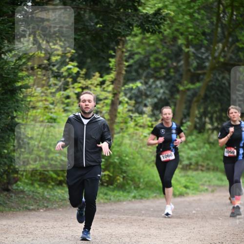 13.04.2025 - Hammer Lauf Dr. Thomas Lammeyer http://msf.ph/oto/7655848 13.04.2025 10:37:44 Laufen 1060, 1059 meine-sportfotos.de
