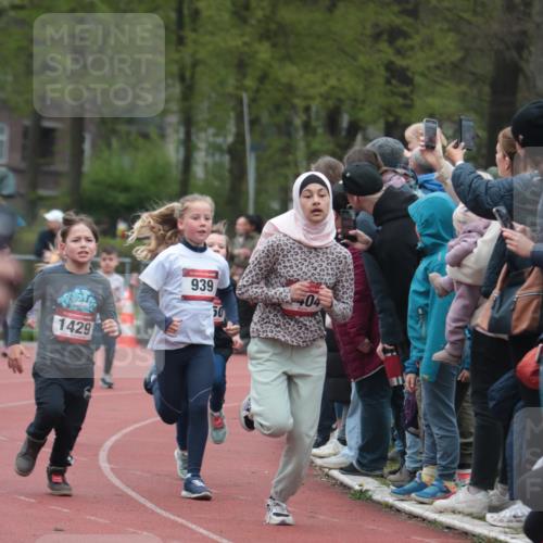 13.04.2025 - Hammer Lauf A. Gomolzig http://msf.ph/oto/7655851 13.04.2025 09:25:16 Ziel 716, 857, 878, 886, 939, 1210, 1230, 1241, 1350, 1404, 1429, 1434, 1451, 1462, 1518, 1624, 1882, 1885 meine-sportfotos.de