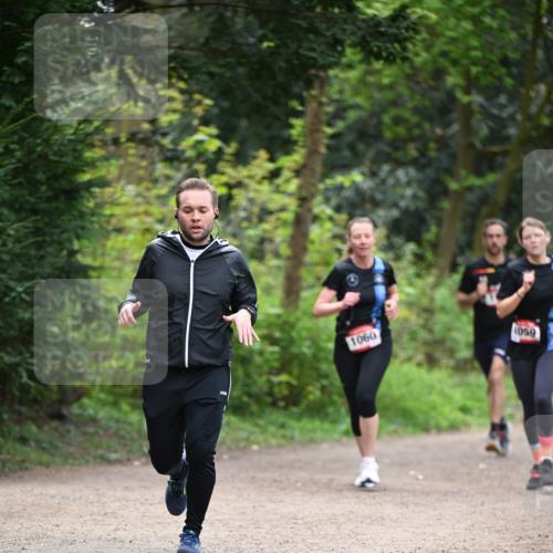 13.04.2025 - Hammer Lauf Dr. Thomas Lammeyer http://msf.ph/oto/7655859 13.04.2025 10:37:45 Laufen 1060, 1059 meine-sportfotos.de