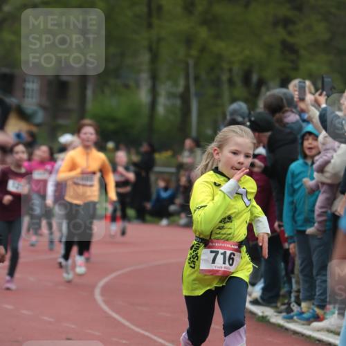 13.04.2025 - Hammer Lauf A. Gomolzig http://msf.ph/oto/7655865 13.04.2025 09:25:21 Ziel 716, 727, 800, 857, 867, 1085, 1130, 1210, 1350, 1434, 1447, 1462, 1624, 1854, 1869, 1882, 1885 meine-sportfotos.de